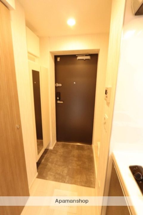 ストーリア市川行徳の玄関