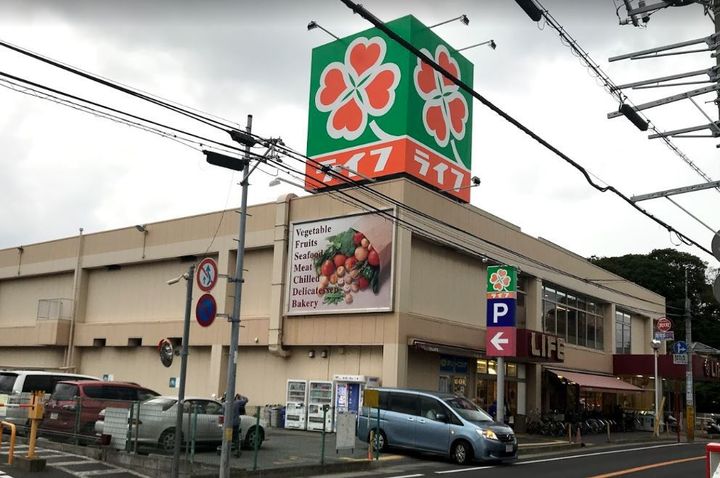 プレジオの周辺