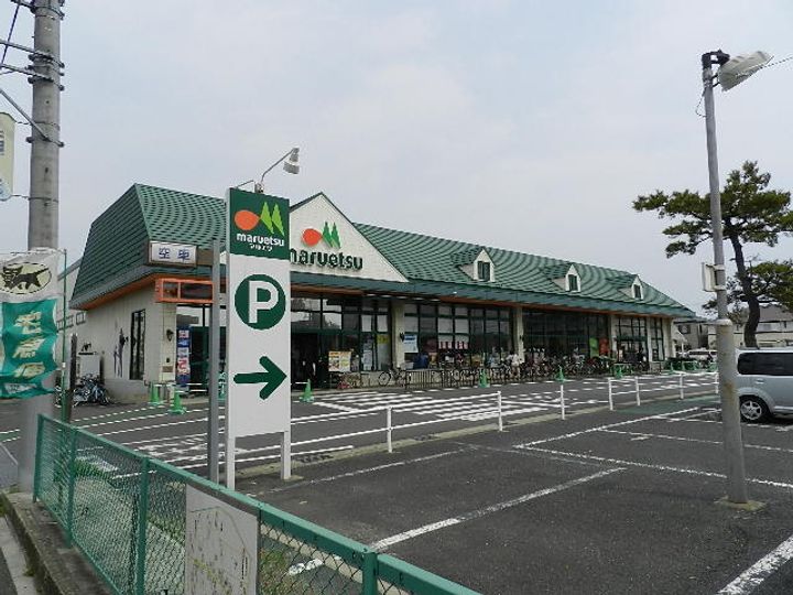 プレジオの周辺