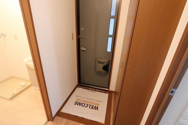 エトワール Cの玄関