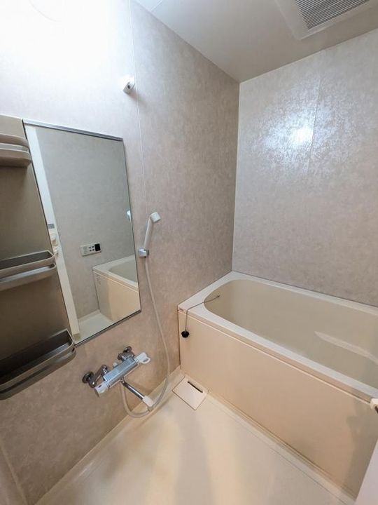 アウラ10の風呂