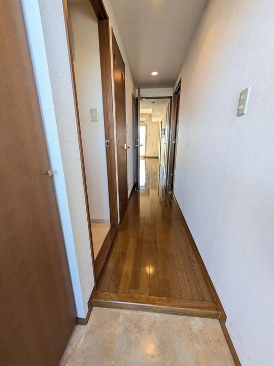 アウラ10の玄関