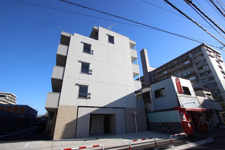 千葉県船橋市本中山4丁目の賃貸マンションの外観