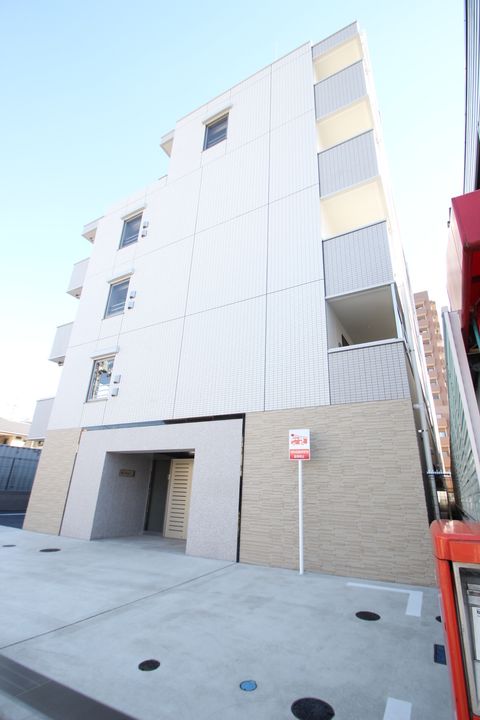 千葉県船橋市本中山4丁目の賃貸マンションの外観