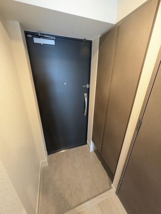 SーRESIDENCE原木中山AZUREの玄関