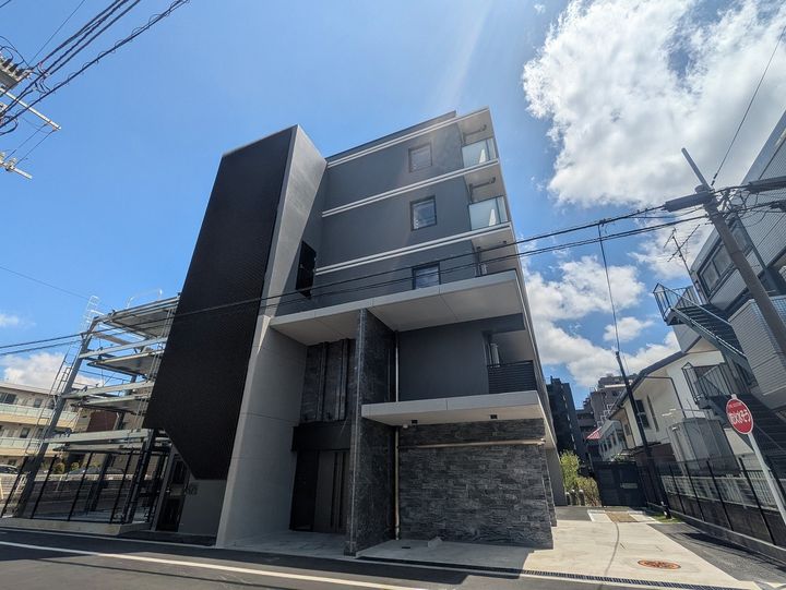 SーRESIDENCE原木中山AZUREの外観
