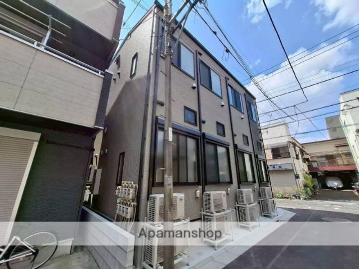 東京都江戸川区西小岩4丁目の賃貸アパートの外観