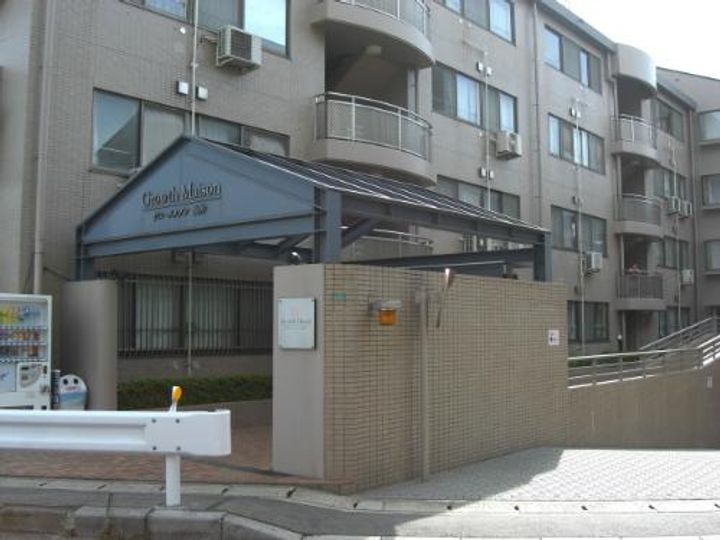 グロースメゾン海神の外観