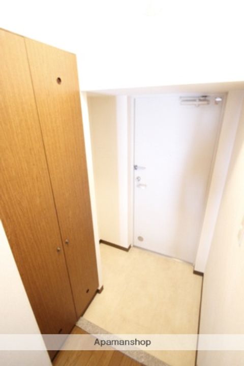 フレラヴィーヌ北本町の玄関