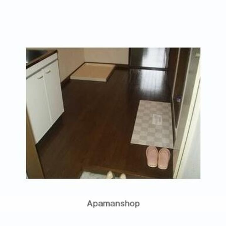 メゾンシンワの玄関