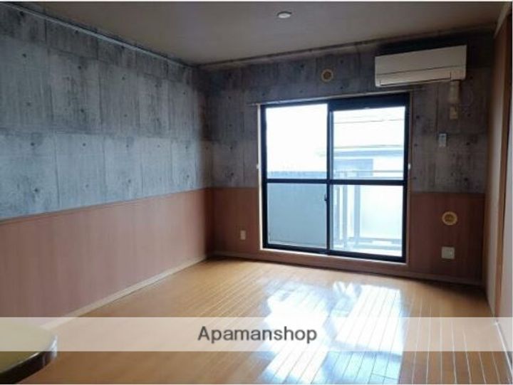 パインクレスト竹内の居間