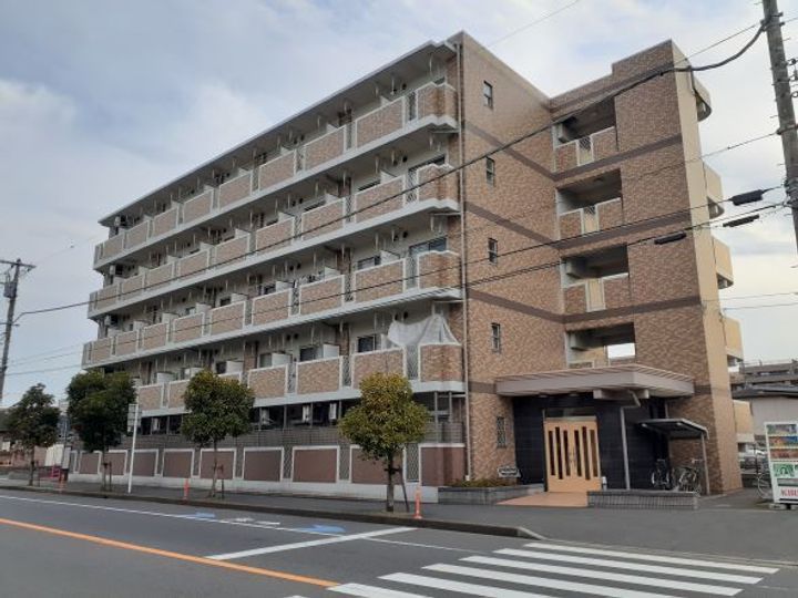 ベルク フェルトの外観