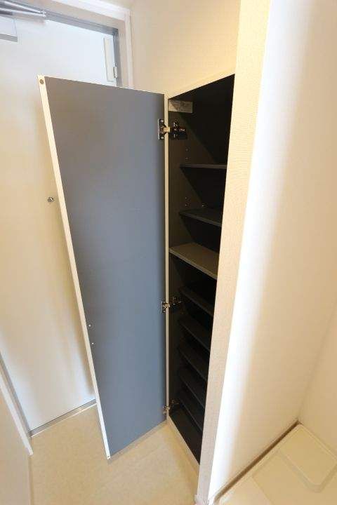 リブリ・リブラの内装