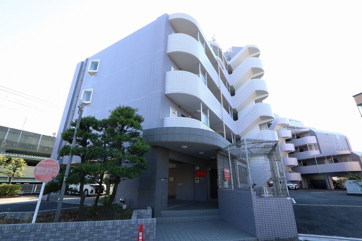 千葉県市川市高谷1丁目の賃貸マンション103の外観