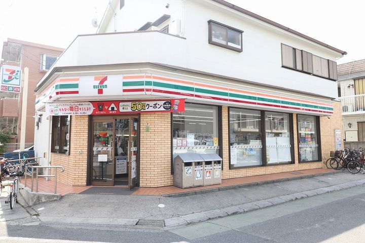 RIO HIERRO リオフィエイロ101号室の周辺