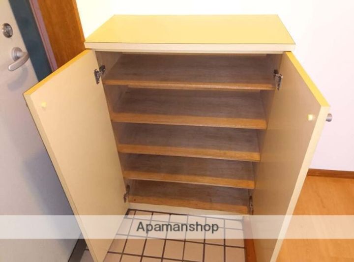 ソレイユM604の玄関