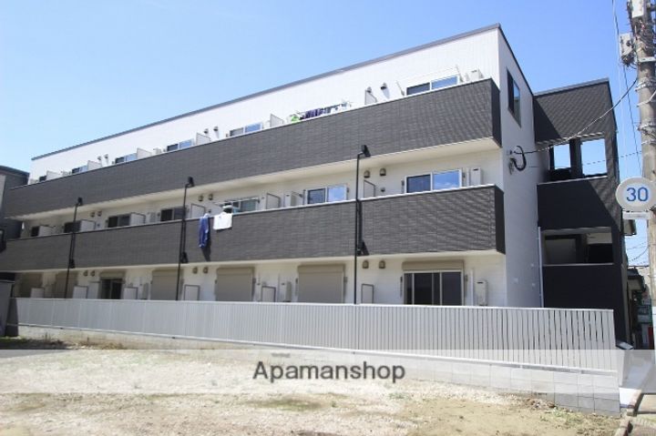 千葉県船橋市本町3丁目の賃貸アパートの外観