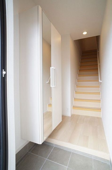 メゾン初富の玄関