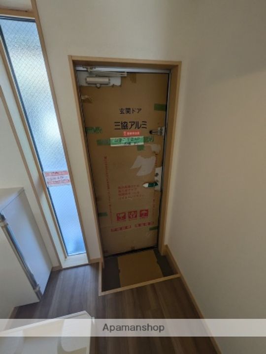 ルミナスコート新船橋102の玄関