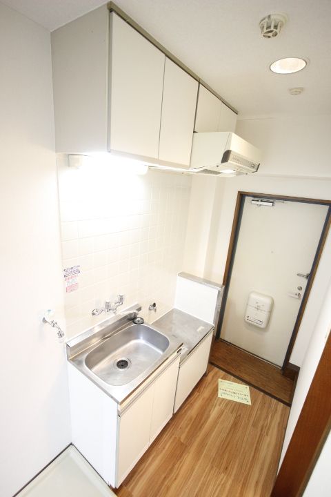 千葉県船橋市中野木1丁目の賃貸マンション102のキッチン