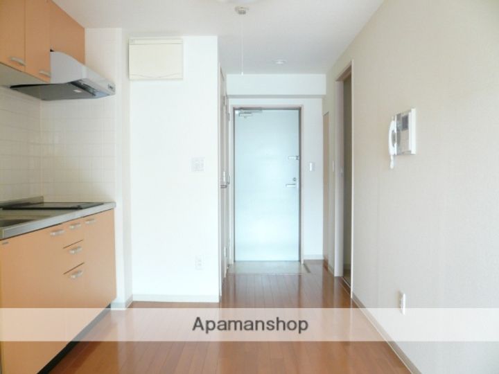 千葉県八千代市ゆりのき台4丁目の賃貸マンションの居間