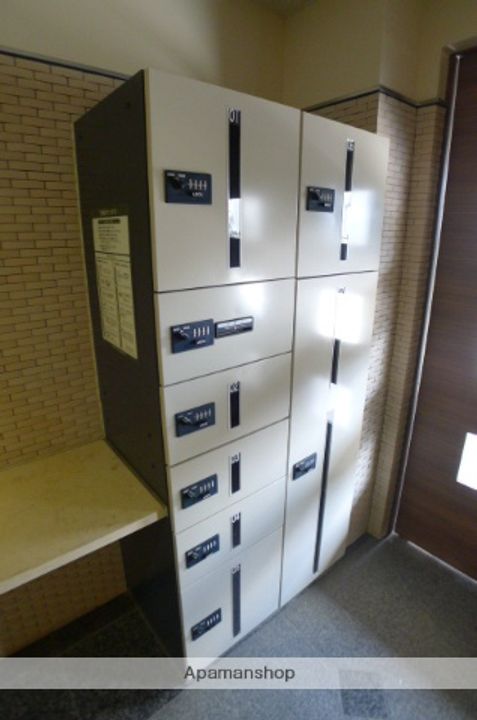 千葉県八千代市八千代台西1丁目の賃貸マンションの外観