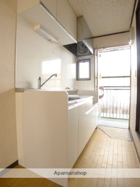 フォーブル日大通りのキッチン