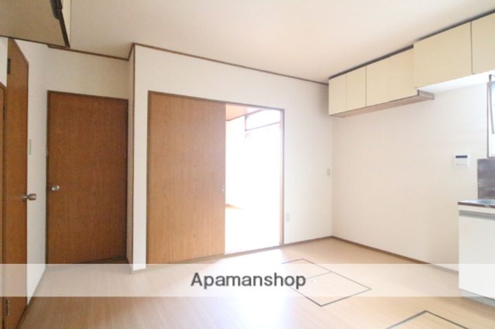 第二ミヤザワハイツの居間