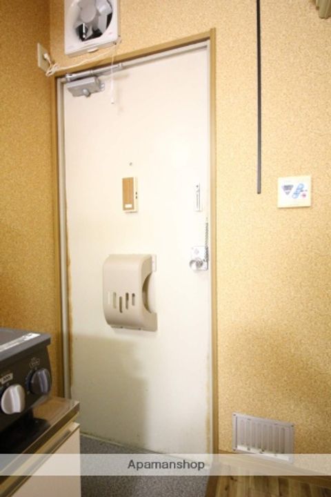 サンハイツ中田の玄関