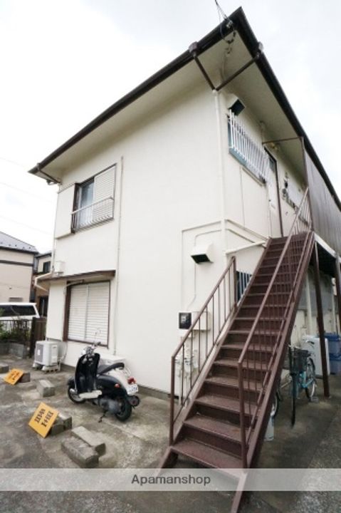 薬円台ハイツの外観