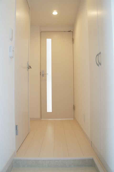 リブリ・緑ヶ丘Ⅰの玄関