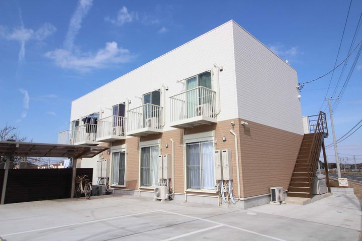 シエロ・ブリランテの外観