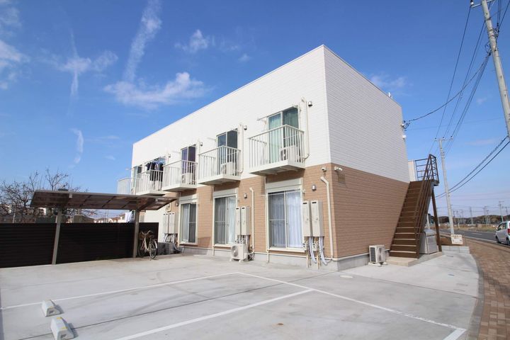 シエロ・ブリランテの外観