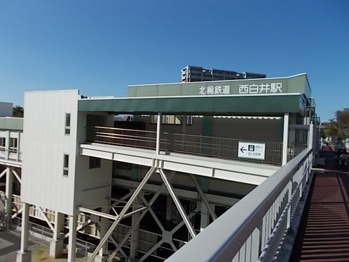 ウエスト バニラの周辺