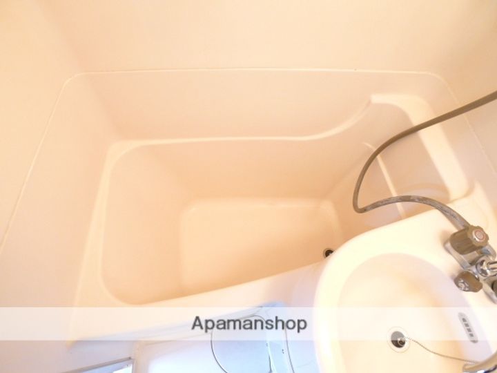 フラットKの風呂