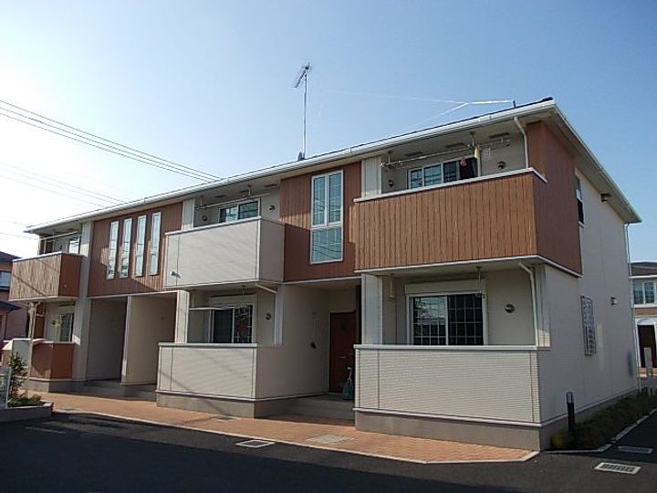 ピアッツァ・プリートBの外観