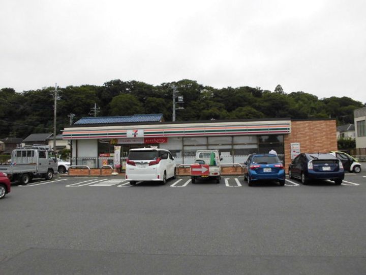 クレールAの周辺