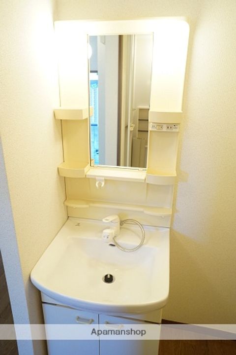 ファーストミレニアムのその他画像