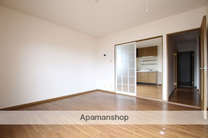 千葉県茂原市鷲巣の賃貸アパートの居間