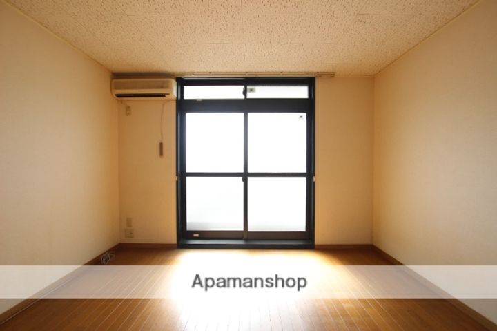 彩雅の内装