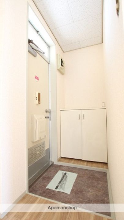 スカイハイツ池田 Aの玄関