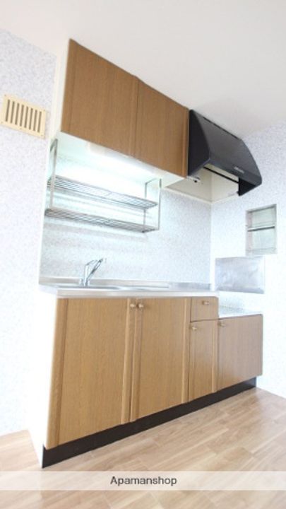 千葉県千葉市緑区おゆみ野中央7丁目の賃貸アパートのキッチン