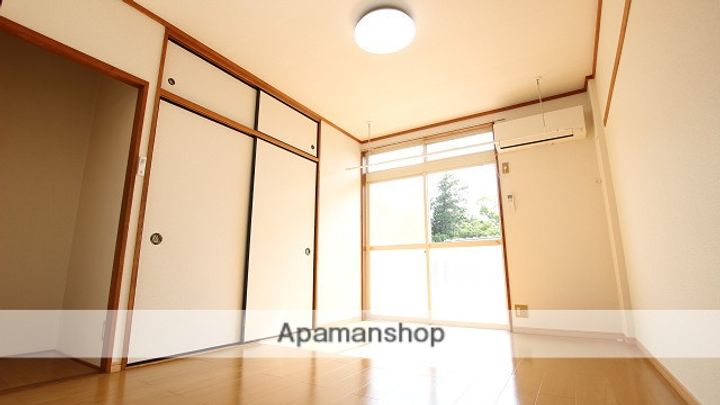 シティハイツ富士見坂の居間