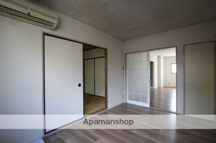 廣瀬ハイツの居間