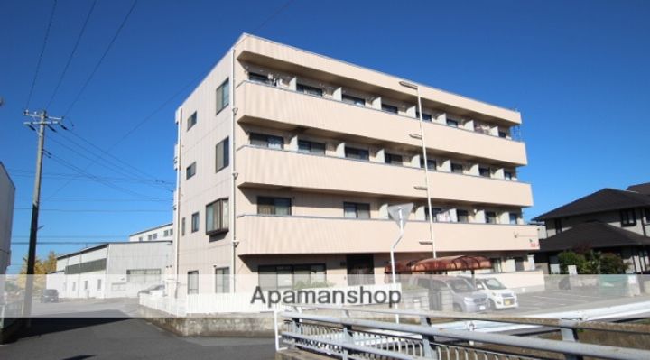 関吉マンション105の外観