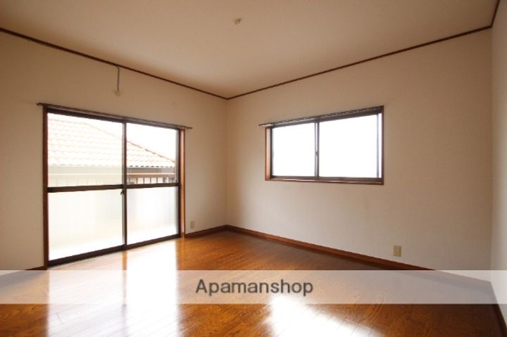 ハイツサンフラワーの居間