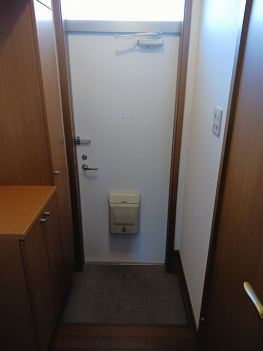 エターナルグローブBの玄関