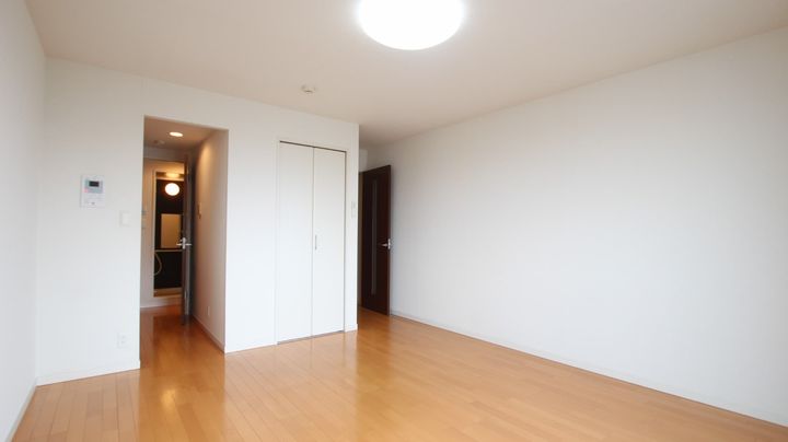 リブリ・パーシモンの内装