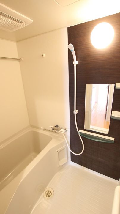 リブリ・パーシモンの風呂