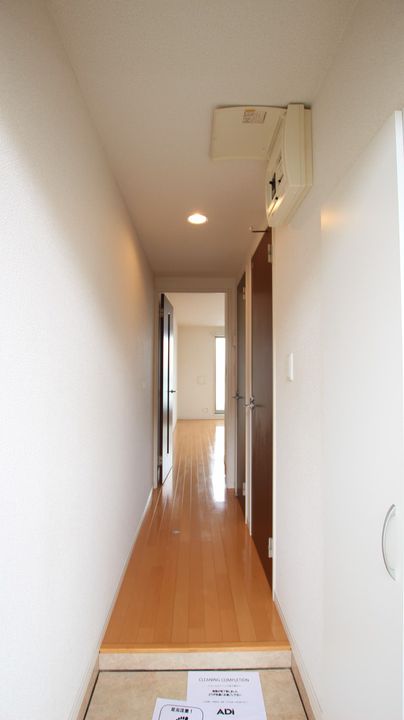 リブリ・パーシモンの玄関